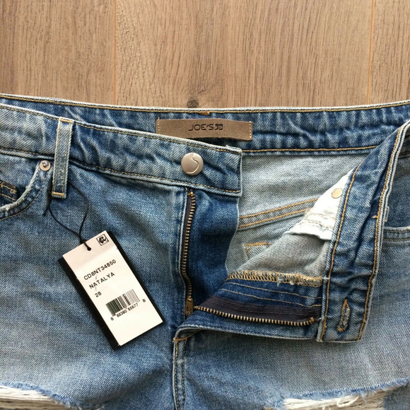 Joes Jeans Embroidered Ozzie Cutoff Denim - Picture 5 of 8